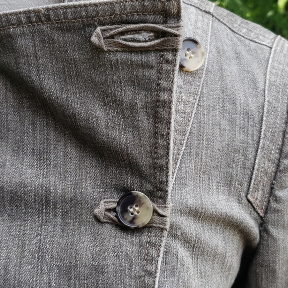 SALE⚡️NWOT Theory Maddox Crop Denim Jacket Sz L - Picture 4 of 10